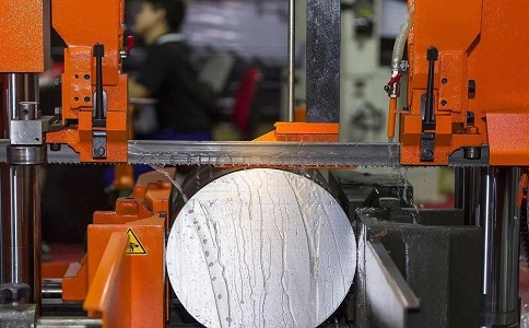 靖州立式金属带锯床切削出现跑带故障解决方法！